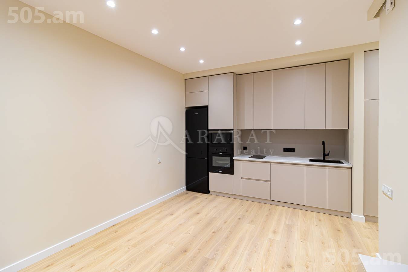 1 սենյականոց բնակարան  Հակոբյան փող, Արաբկիր Երևան, 154059