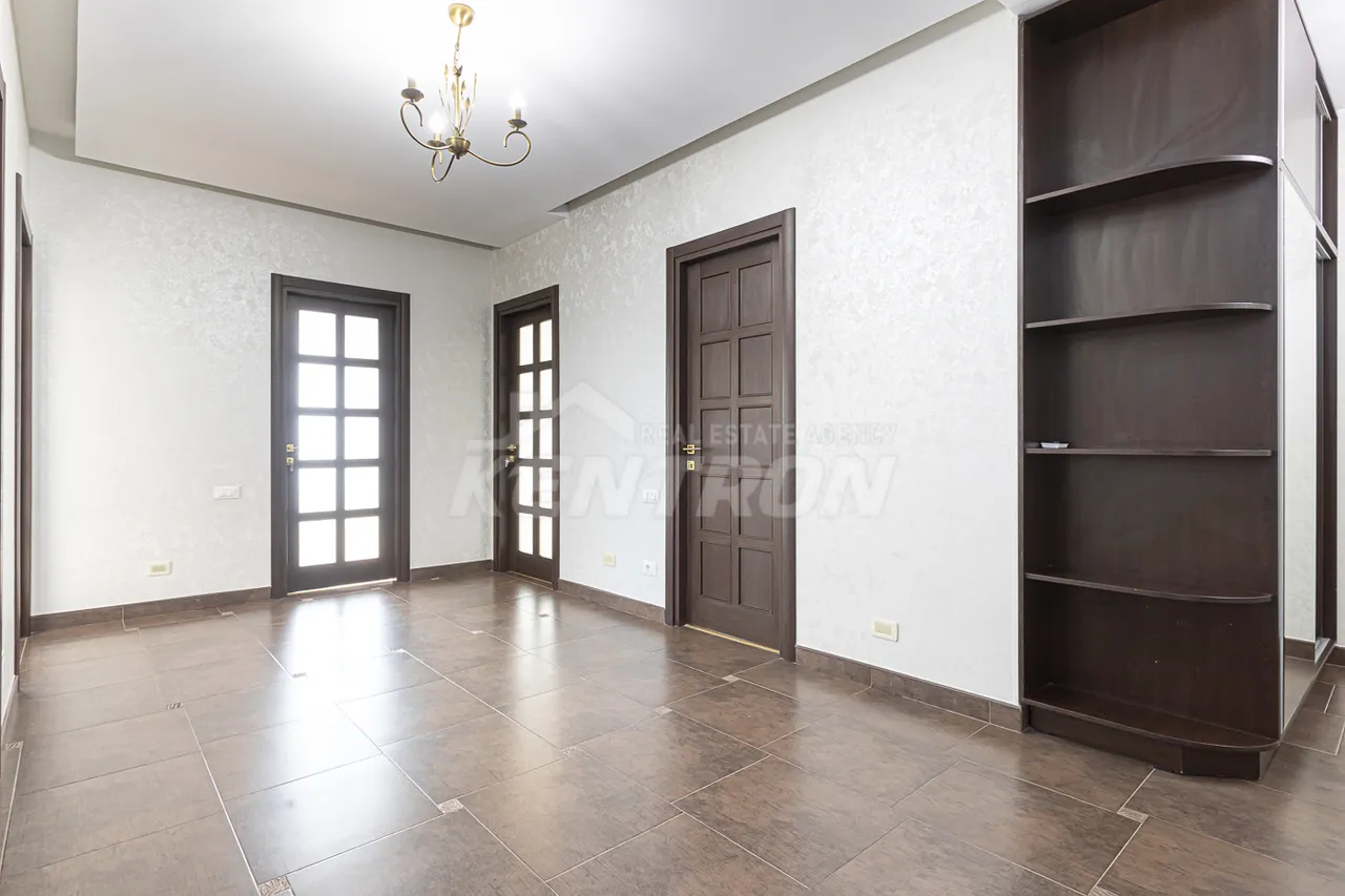 4 bedroom apartment for rent Baghramyan av(Arabkir), Arabkir Yerevan, 158370