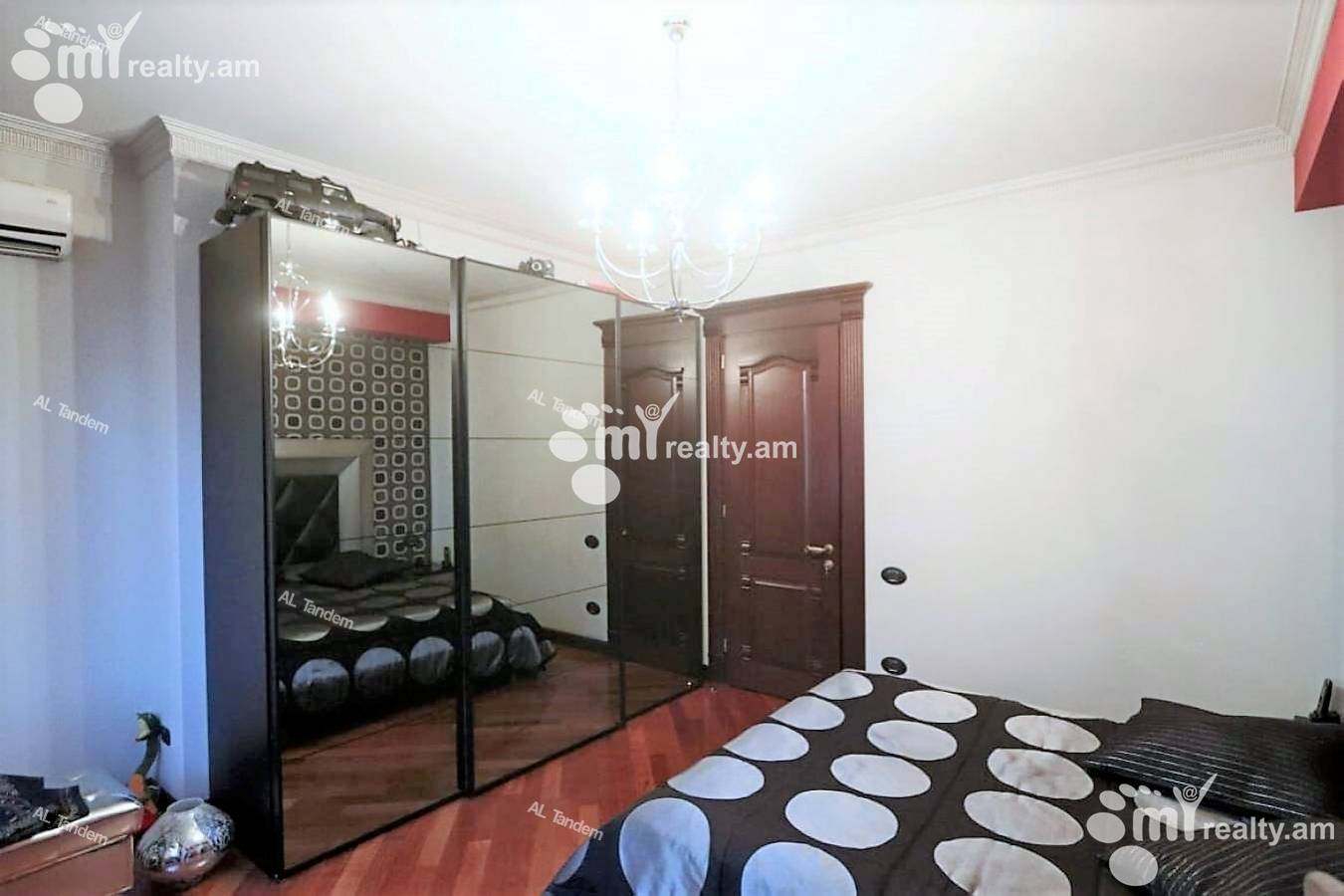 3 bedroom apartment for sale (خیابان باقرامیان (عربکیر, عربگیر ایروان, 122607