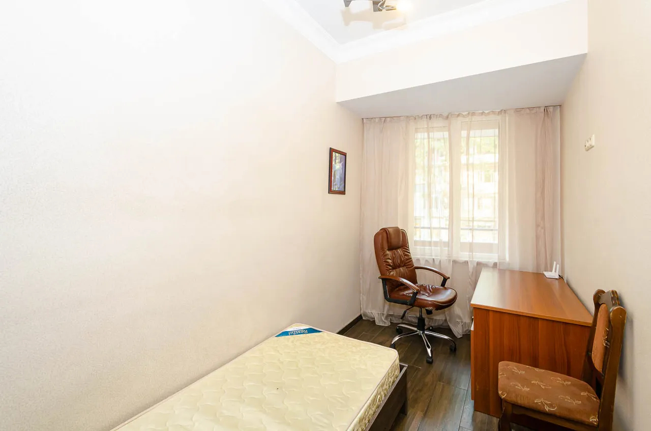 3 bedroom apartment for rent Mamikoniants St, Arabkir Yerevan, 160189