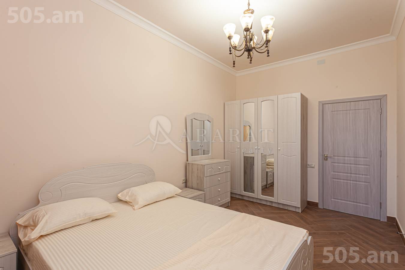 4 bedroom apartment for rent Rostom St, Center Yerevan, 149800