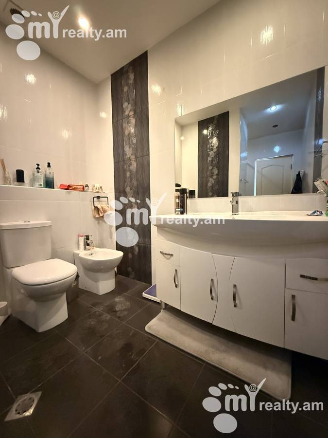 4 bedroom apartment for sale خیابان کِری, عربگیر ایروان, 157625