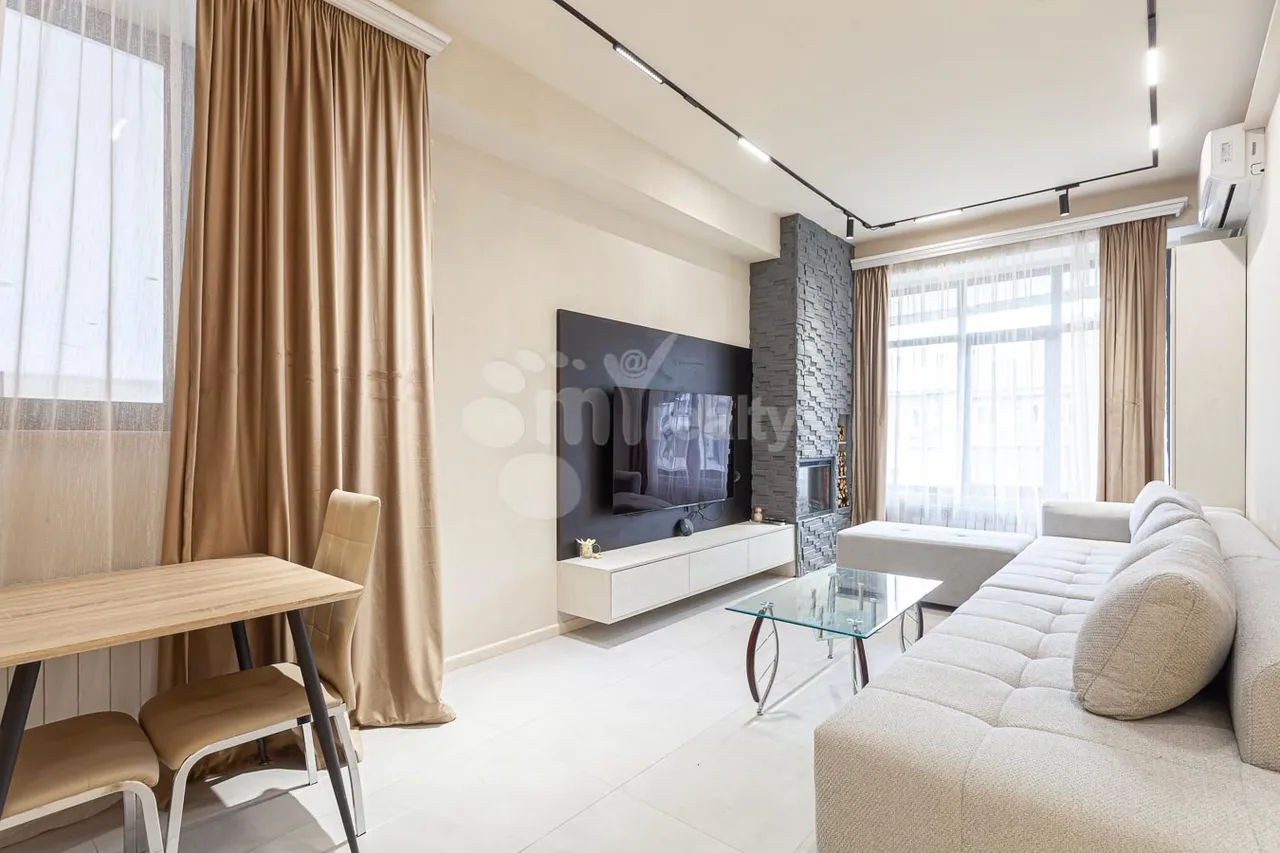 4 bedroom apartment for sale Nalbandyan St, Center Yerevan, 157674