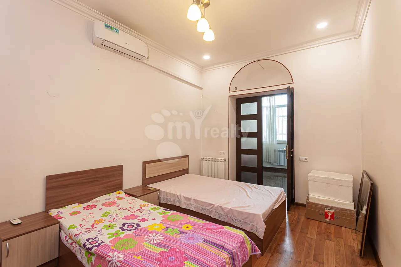 3 bedroom apartment for sale Tigran Mets Ave, Center Yerevan, 160651