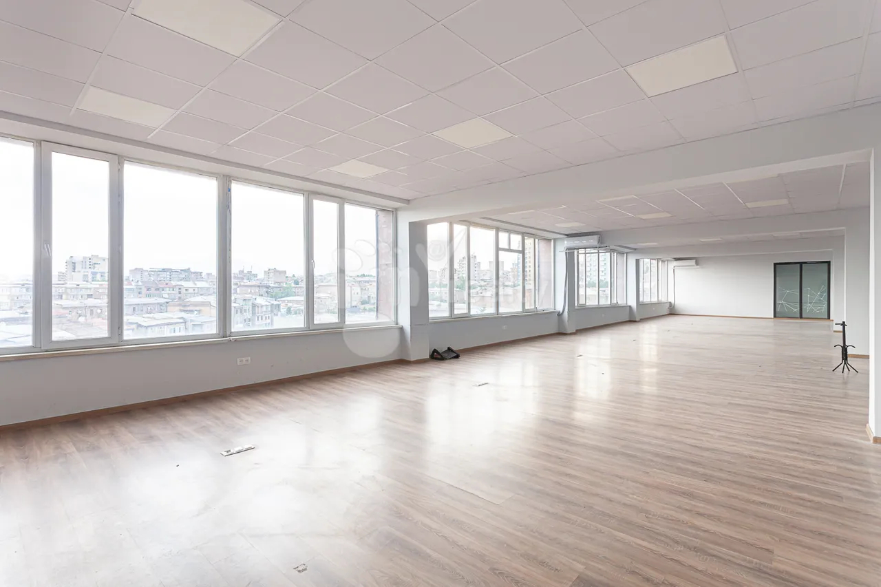 Commercial property for rent Hr.Kochar St, Arabkir Yerevan, 160951