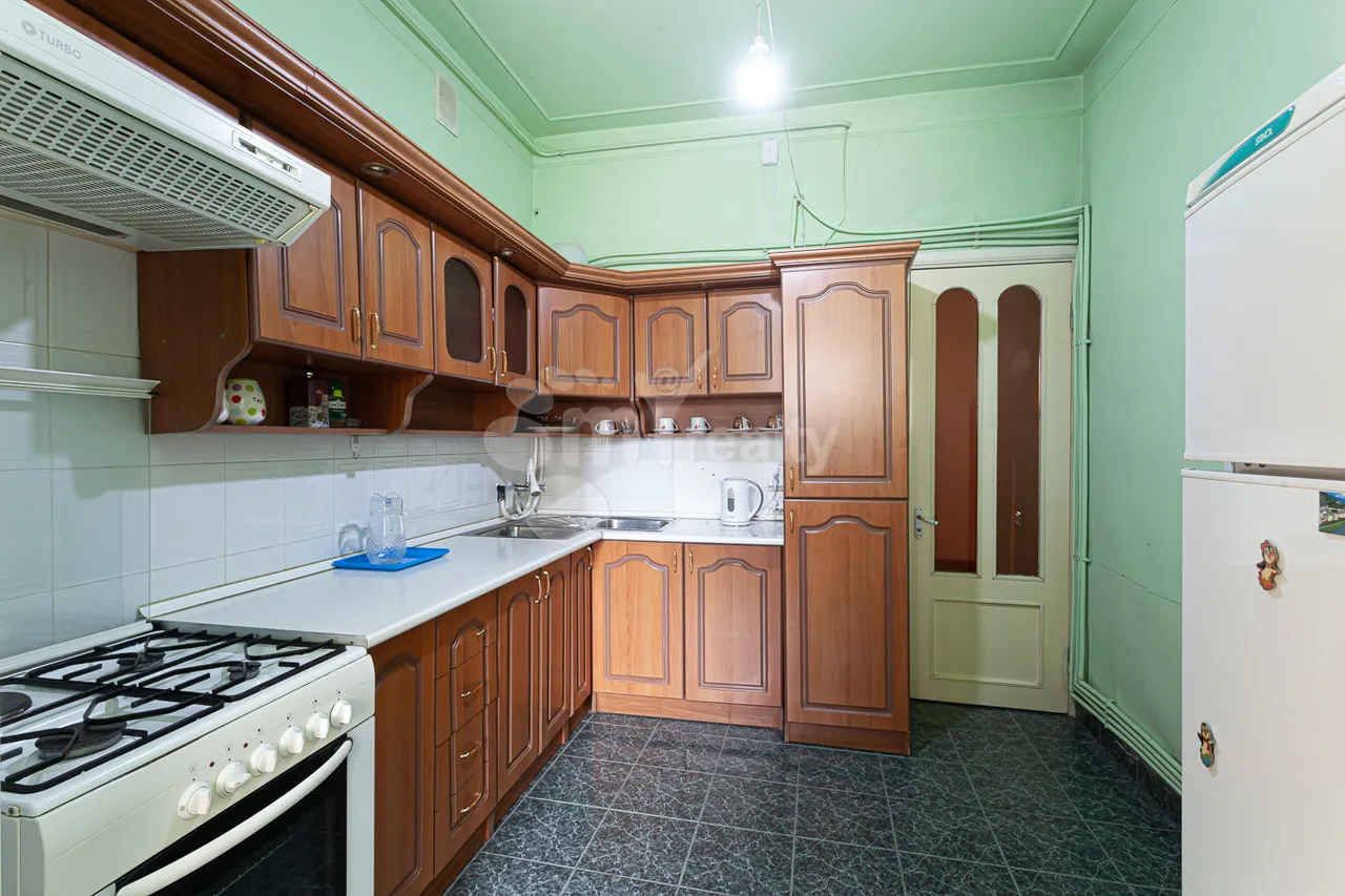 2 bedroom apartment for rent Nalbandyan St, Center Yerevan, 160700