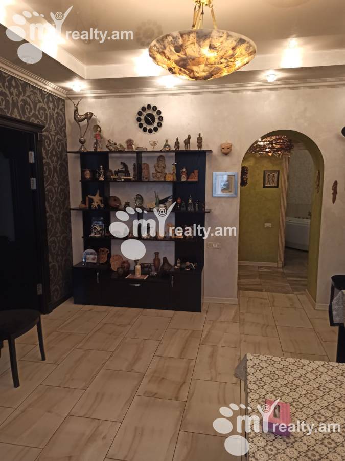 3 bedroom apartment for sale Mashtots Ave, Center Yerevan, 156509
