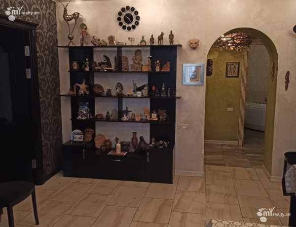 kupit-kvartiru/3-komnatnaya/Mashtots+Ave/Center/Yerevan