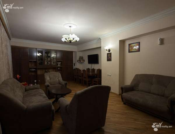 arandznatun-vacharq-Yerevan-Arabkir