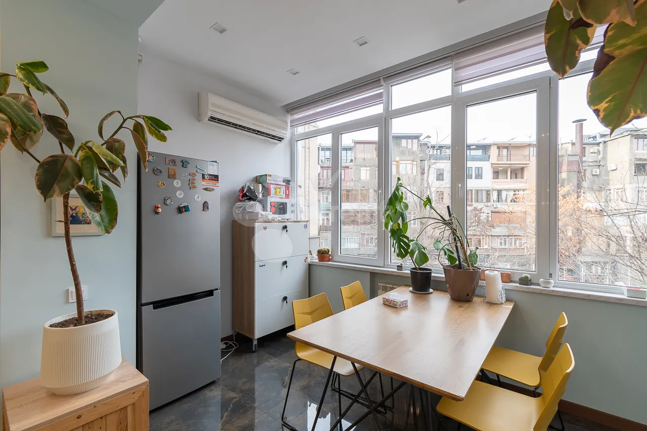 3 bedroom apartment for sale Tamanyan St, Center Yerevan, 158804