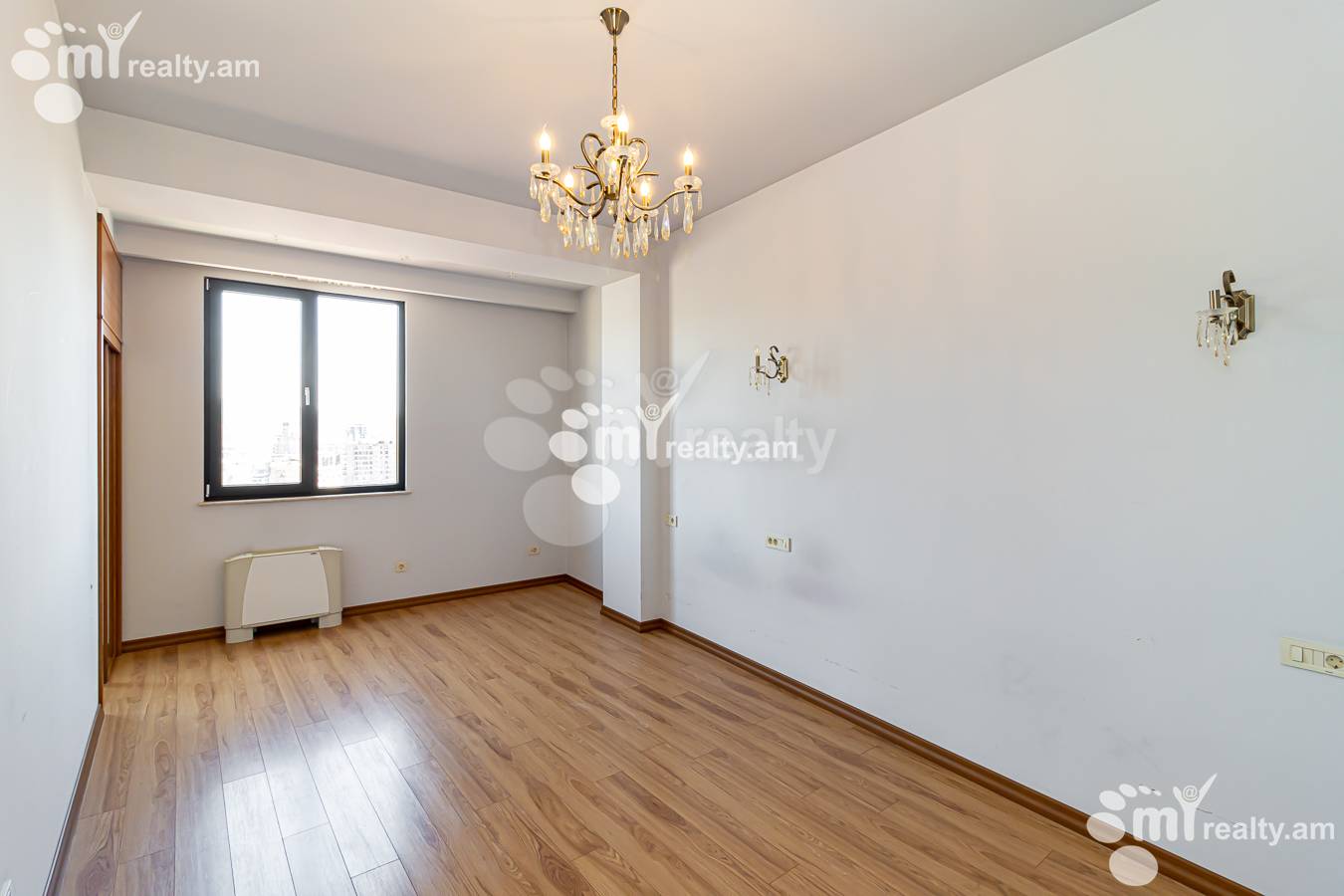 4 bedroom apartment for sale D. Demirchyan St, Center Yerevan, 143583