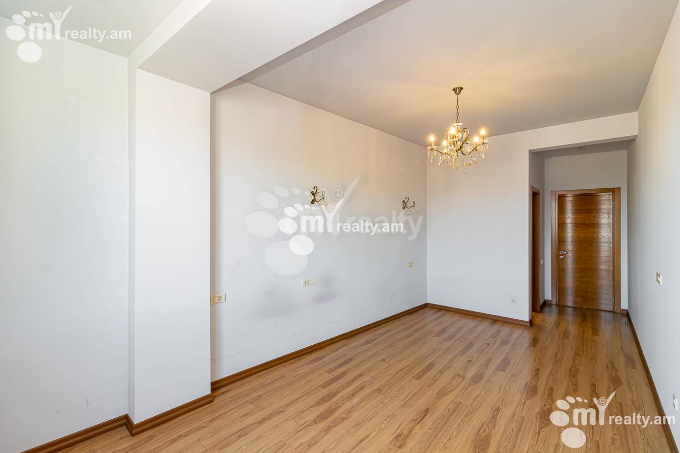 4 bedroom apartment for sale D. Demirchyan St, Center Yerevan, 143583
