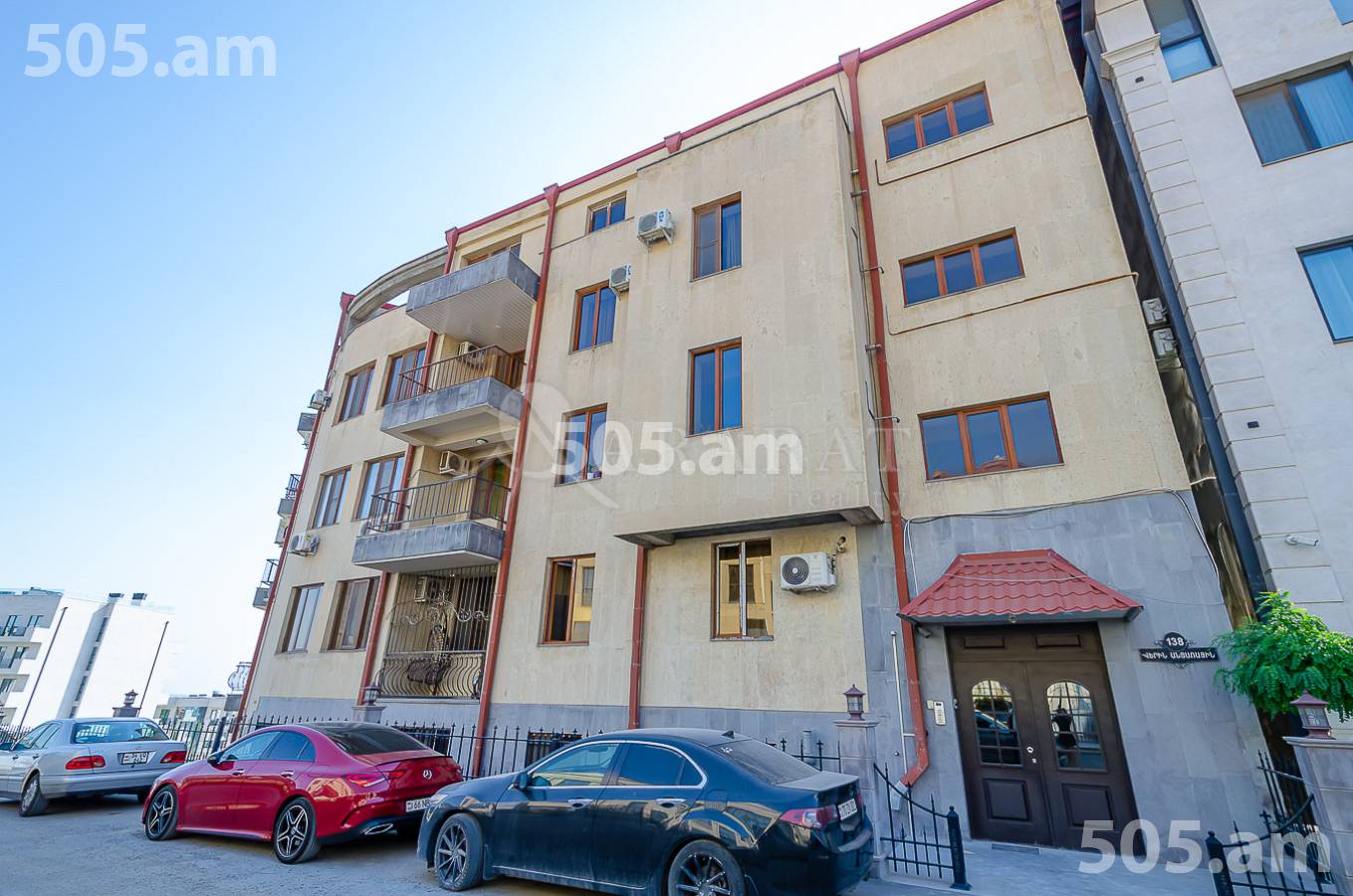 3 bedroom apartment for sale Antarayin St, Center Yerevan, 154788