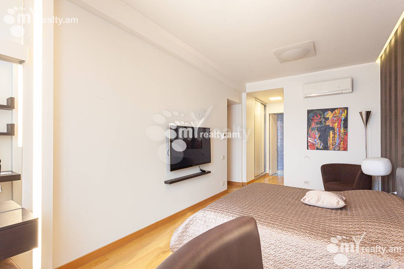 4 bedroom apartment for sale Vardanants St, Center Yerevan, 146686