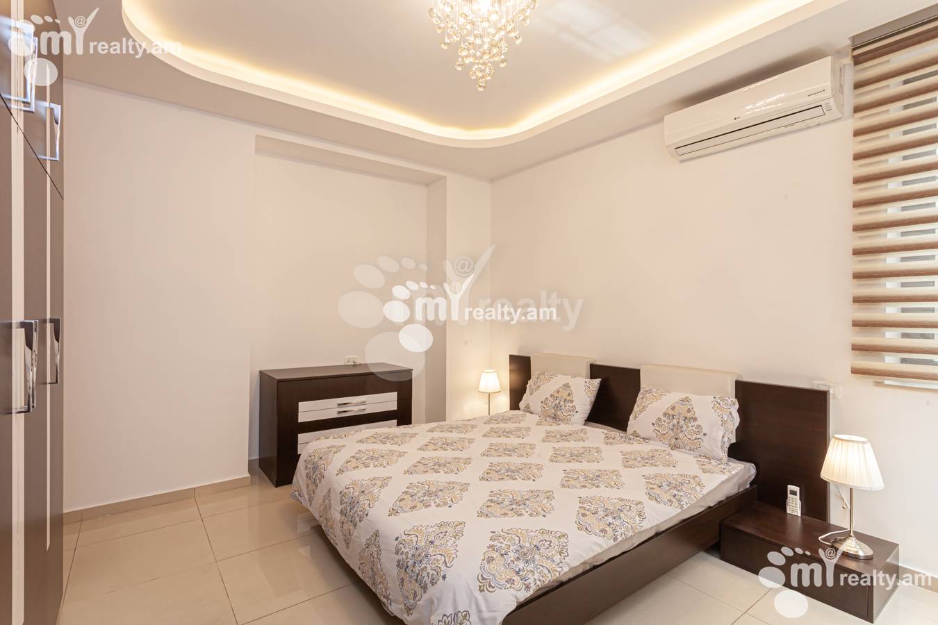 3 bedroom apartment for rent خیابان ابوویان, مرکز شهر ایروان, 151166