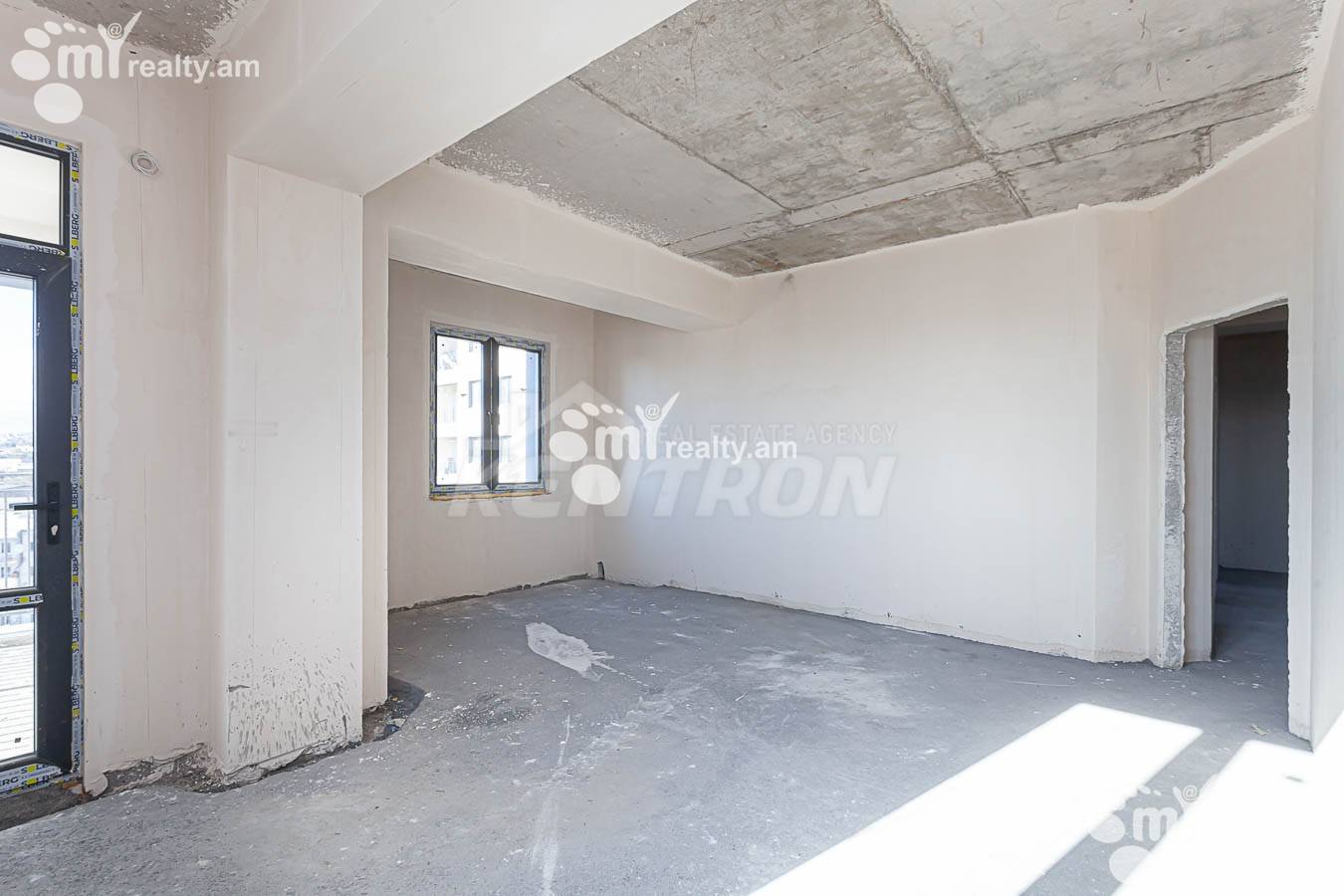 4 սենյականոց բնակարան  Հասրաթյան փ., Աջափնյակ Երևան, 154709