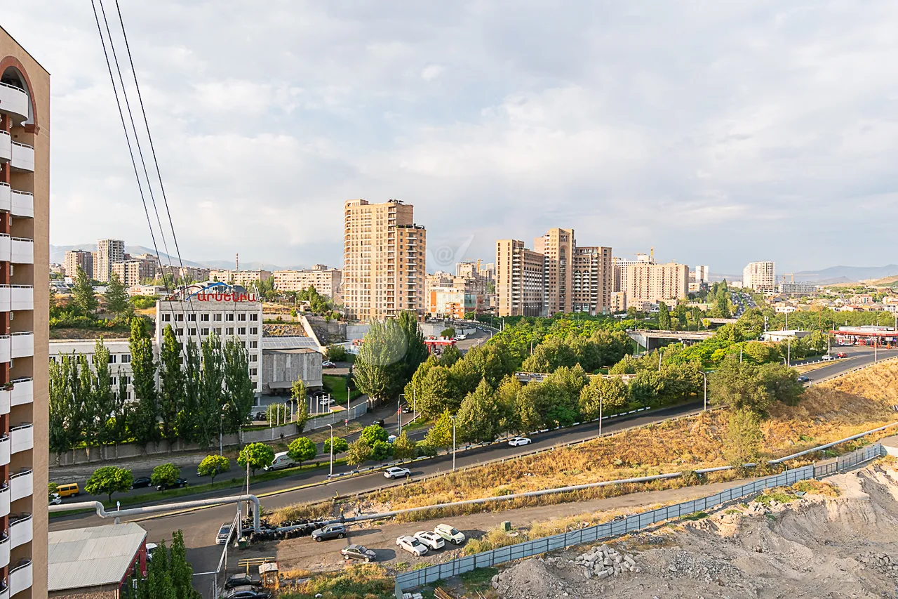 3 bedroom apartment for sale Mikoyan St, Davtachène Yerevan, 161446
