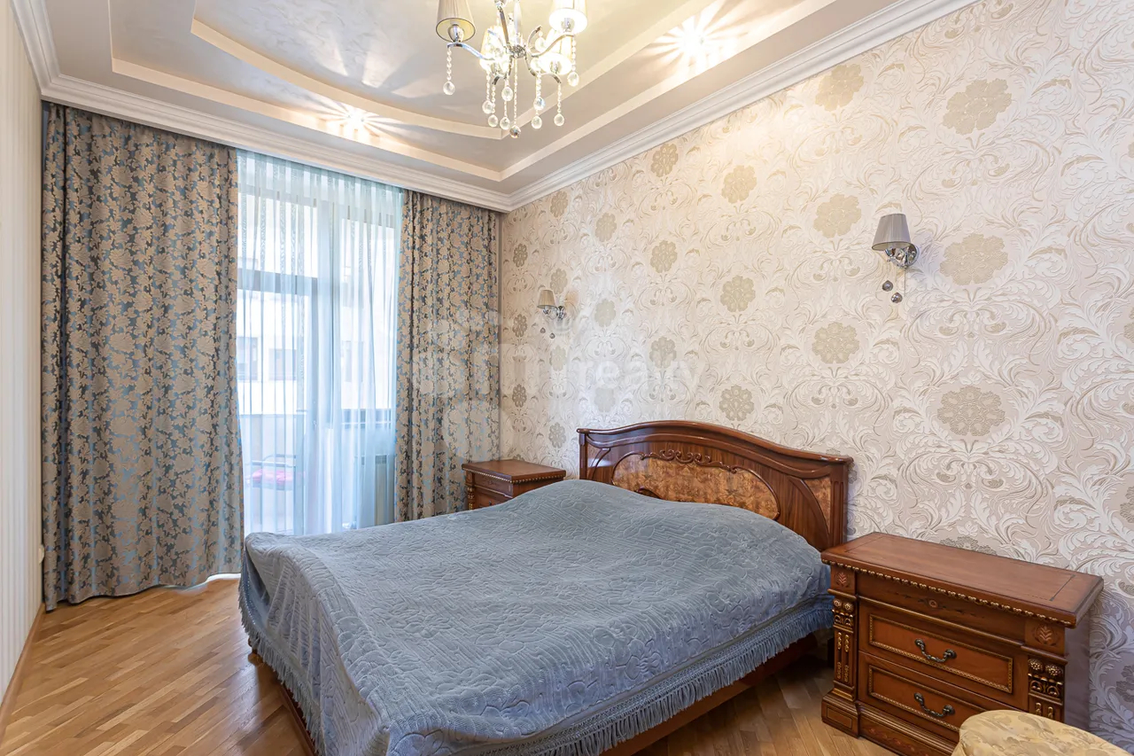 2 bedroom apartment for rent Aram St, Center Yerevan, 160110