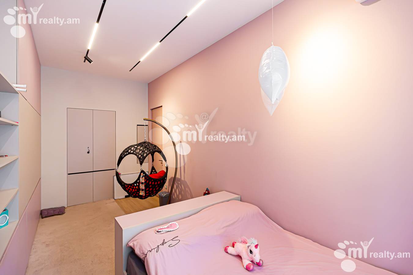 3 bedroom apartment for sale خیابان تومانیان, مرکز شهر ایروان, 152195