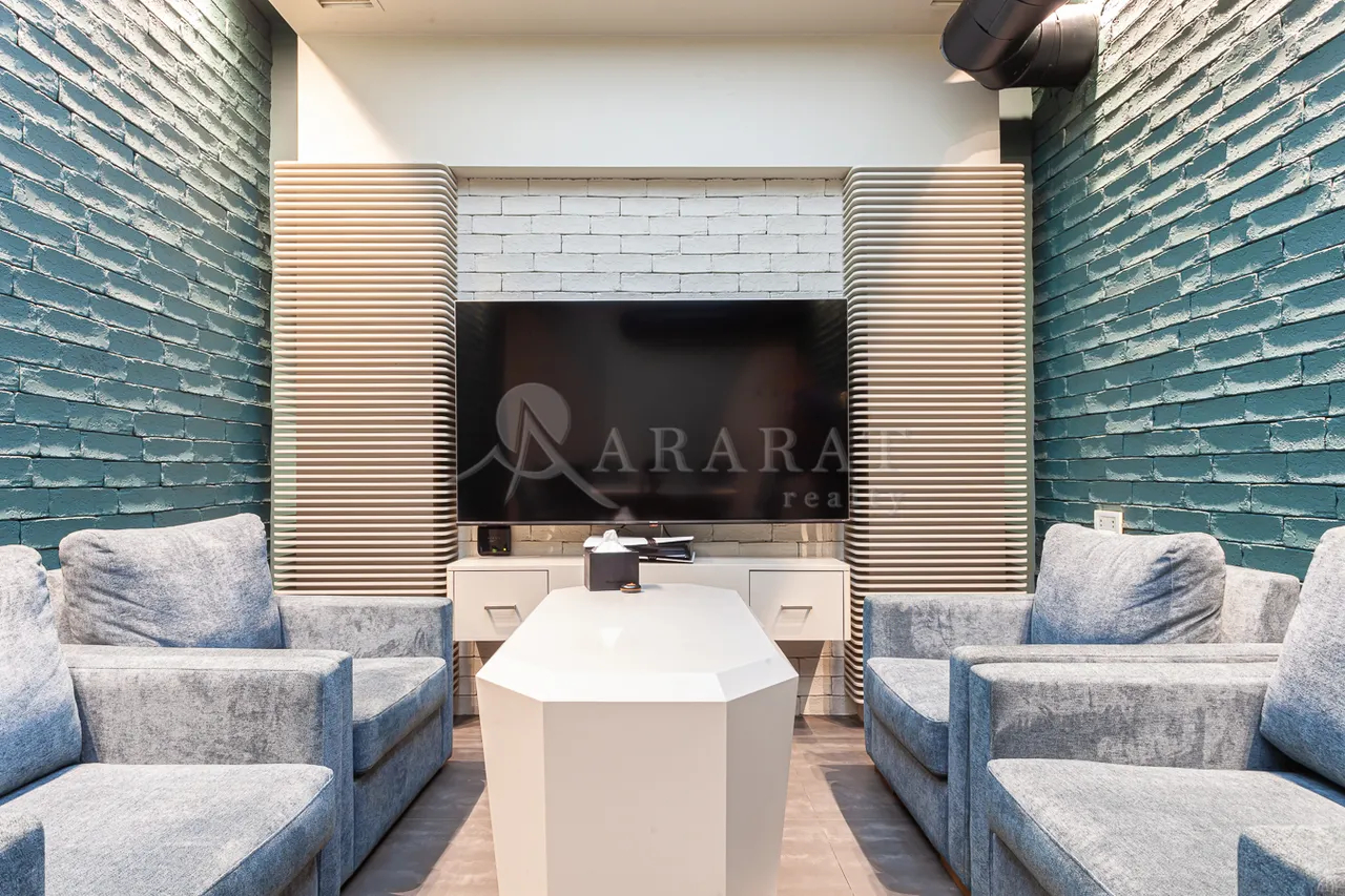 Commercial property for sale Charents St, Center Yerevan, 157294