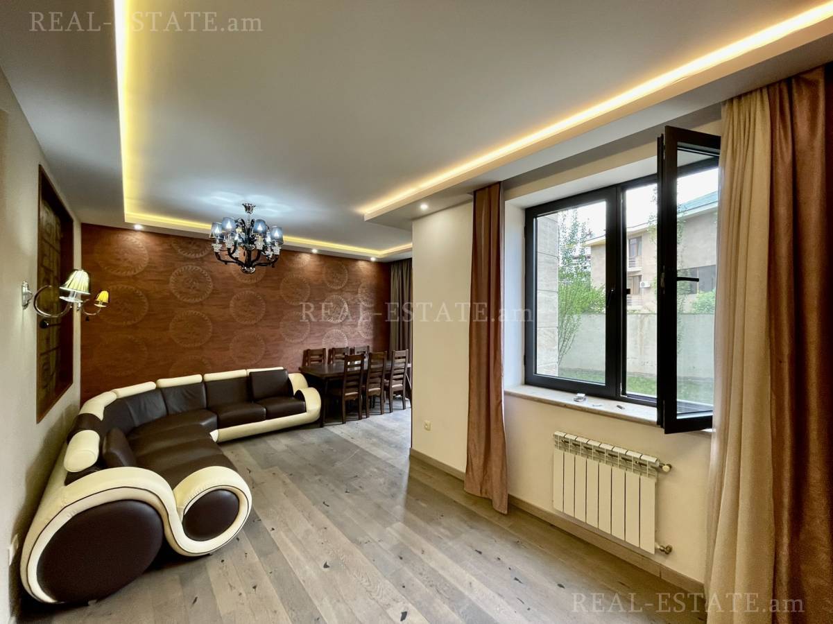3 bedroom apartment for rent Antarayin St, Center Yerevan, 136837