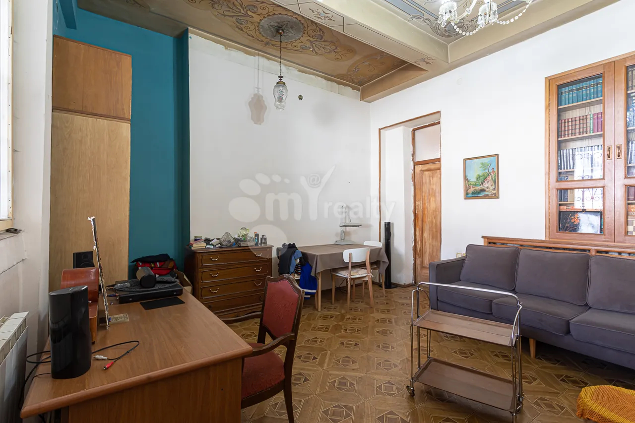 5 bedroom apartment for sale Abovyan St, Center Yerevan, 159581
