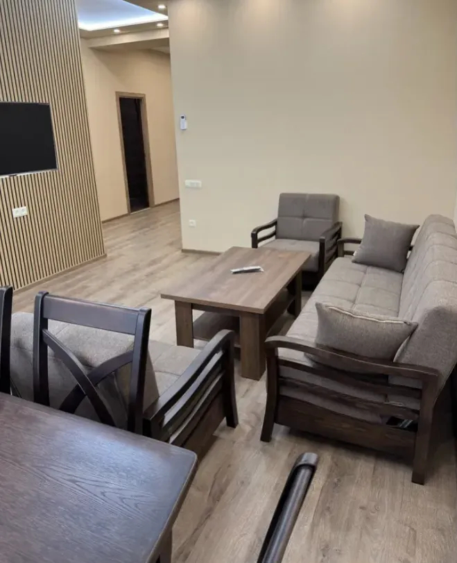 2 bedroom apartment for rent خیابان آرشاکونیاک, مرکز شهر ایروان, 159615