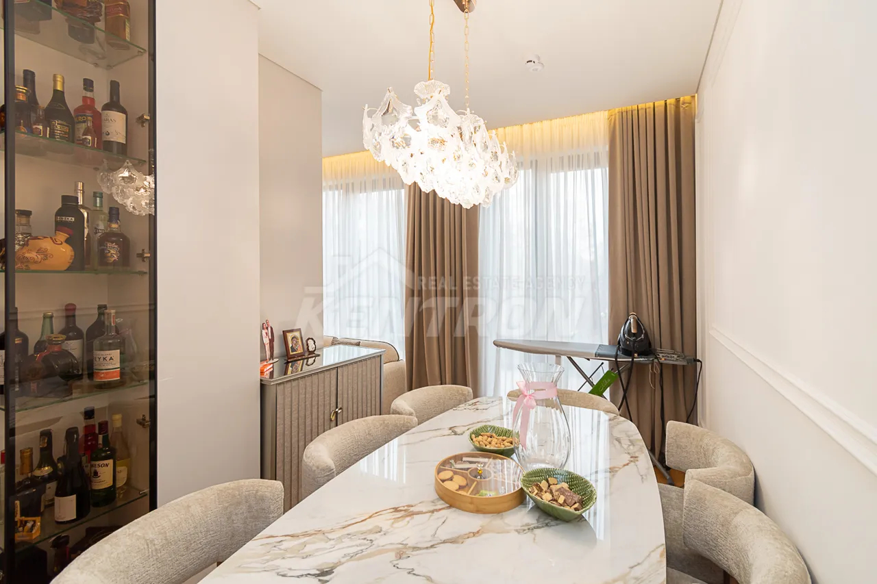 3 bedroom apartment for sale M.Khorenatsi St, Center Yerevan, 161800