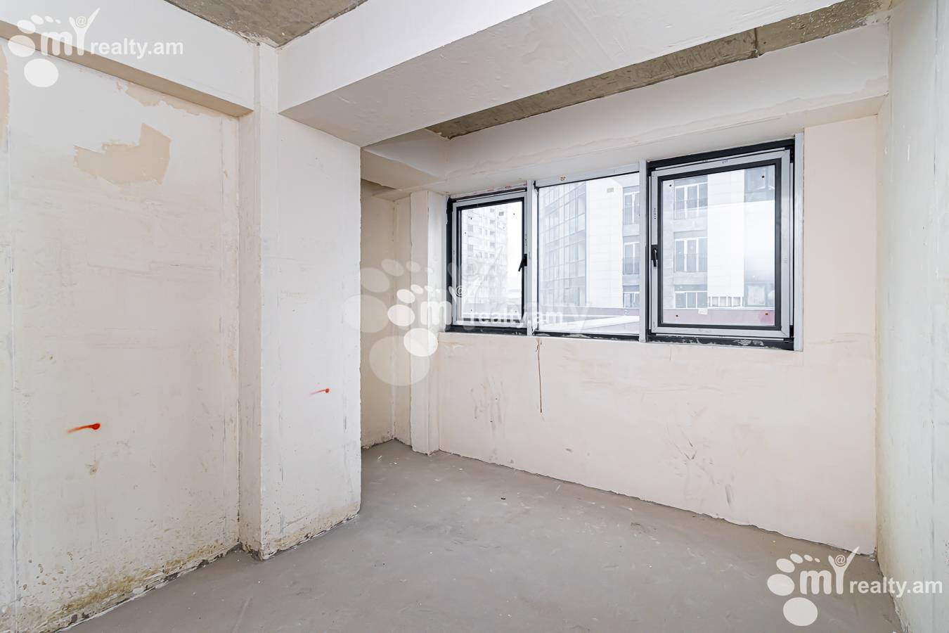 3 bedroom apartment for sale خیابان کومیتاس, عربگیر ایروان, 154381