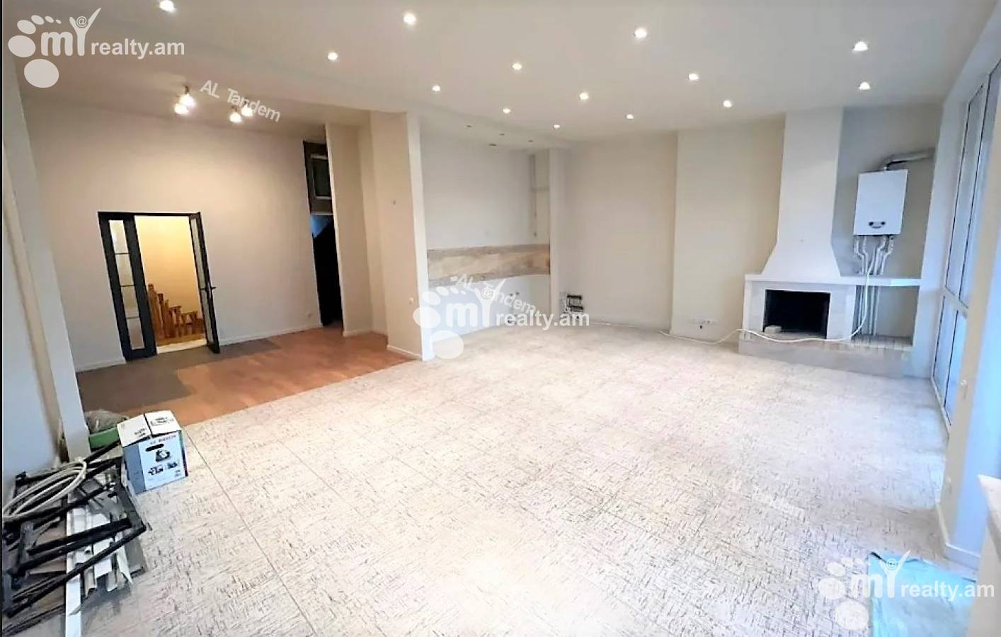 4 bedroom apartment for rent Teryan St, Center Yerevan, 134185