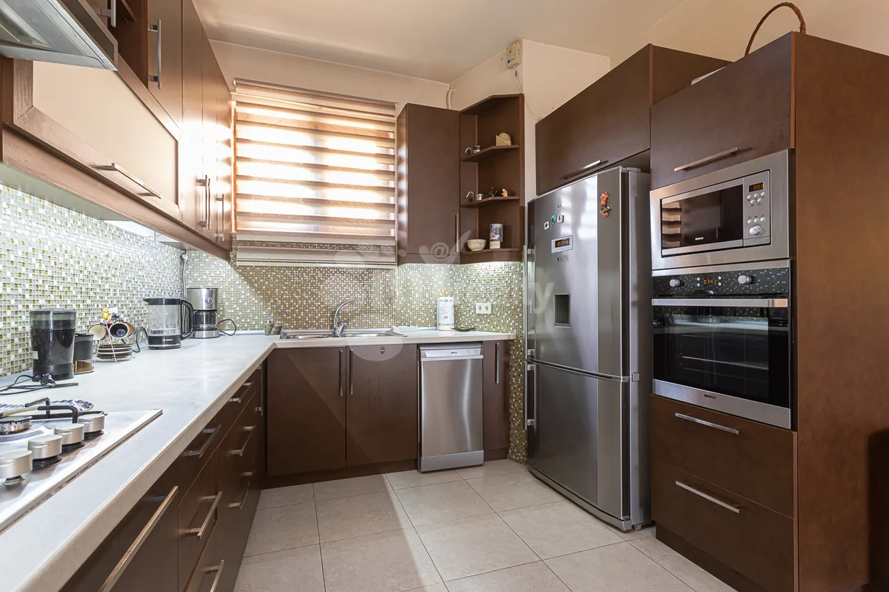 4 bedroom apartment for rent Antarayin St, Center Yerevan, 158534