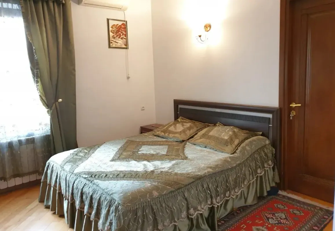 5 bedroom apartment for sale Shahsuvaryan St, Arabkir Yerevan, 160647