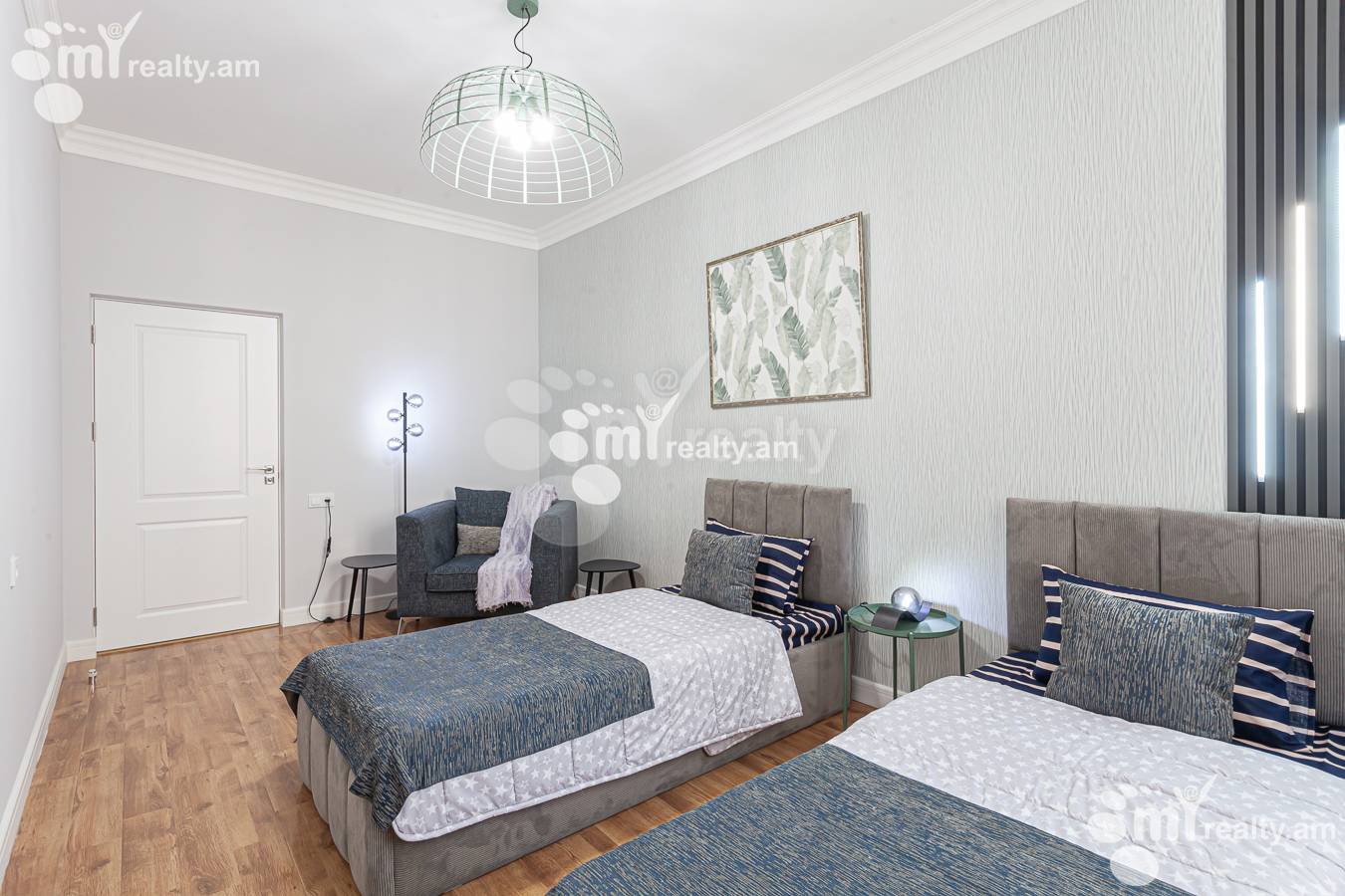 4 bedroom apartment for sale M․ Melqonyan str, مرکز شهر ایروان, 154447