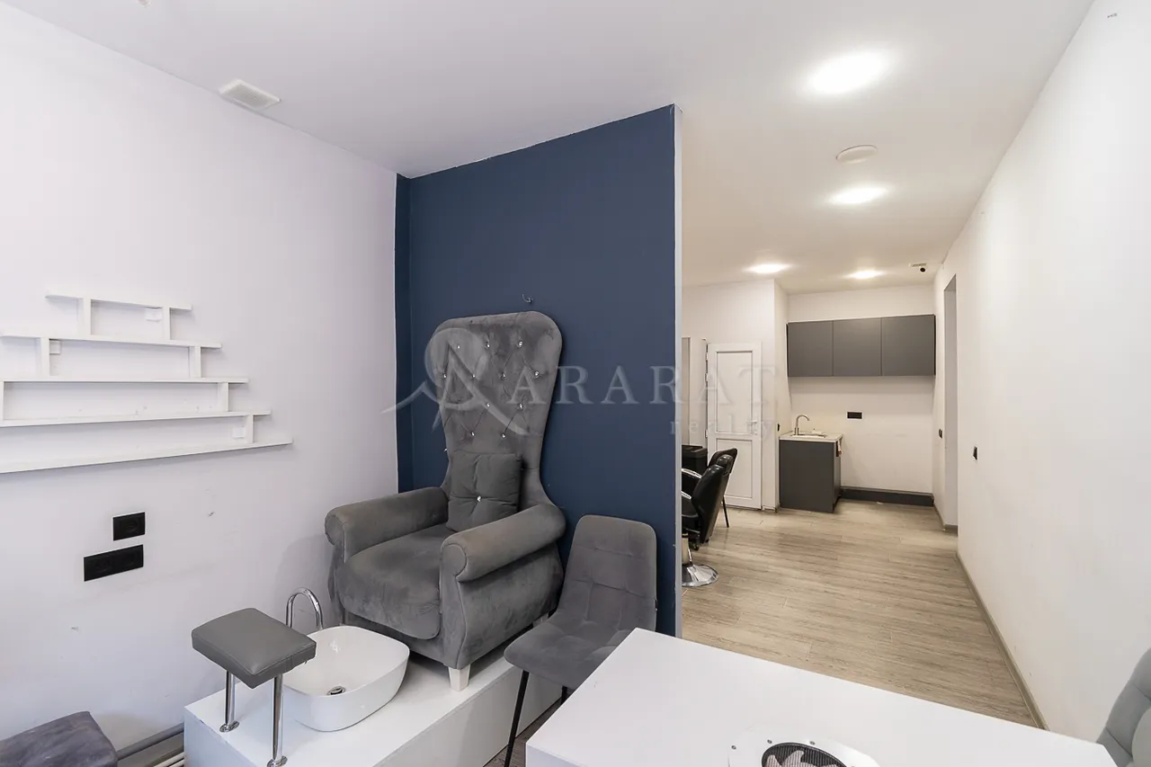 Снять коммерческoе помещение Терян ул, Центр Ереван, 158207