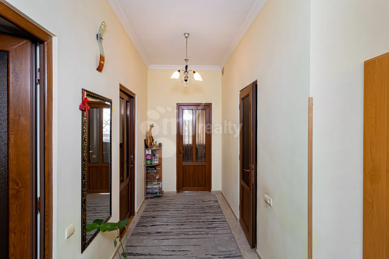 House for sale Davtashen 3 district, Davtachène Yerevan, 158789