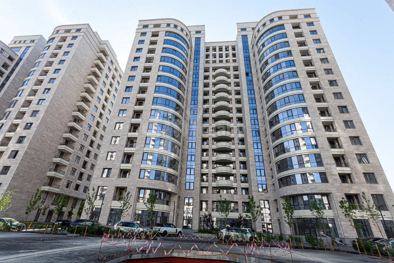 3 bedroom apartment for rent Arshakunyats Ave, Center Yerevan, 160325