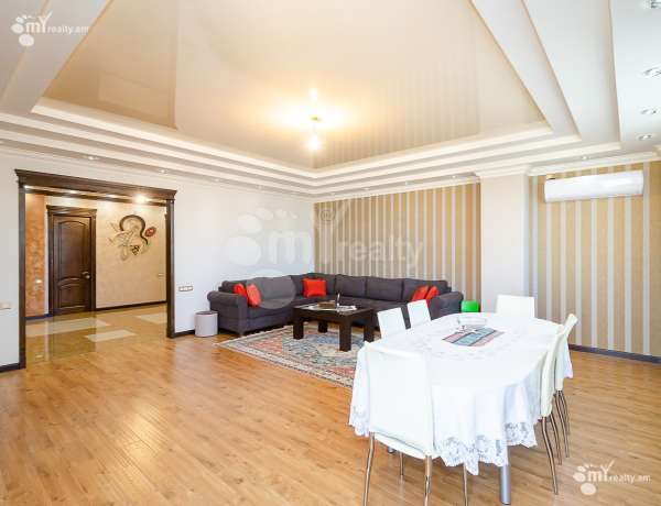 4-bedroom/apartment-for-rent/Rostom+St/Center/Yerevan