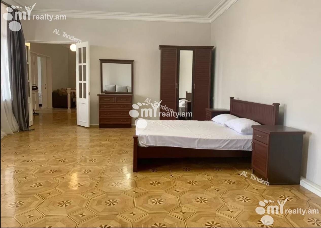 House for rent Charents St, Center Yerevan, 140934