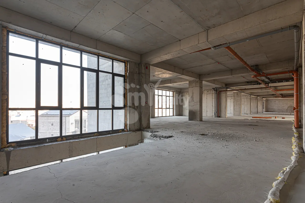 Commercial property for sale Paruyr Sevak  dis. 17 street, Avan Yerevan, 157753