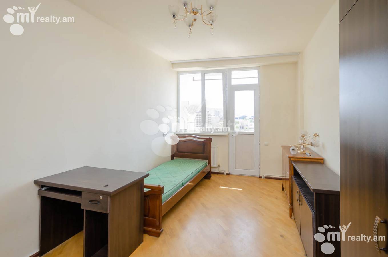 3 bedroom apartment for rent خیابان کوقباتسی, مرکز شهر ایروان, 151943