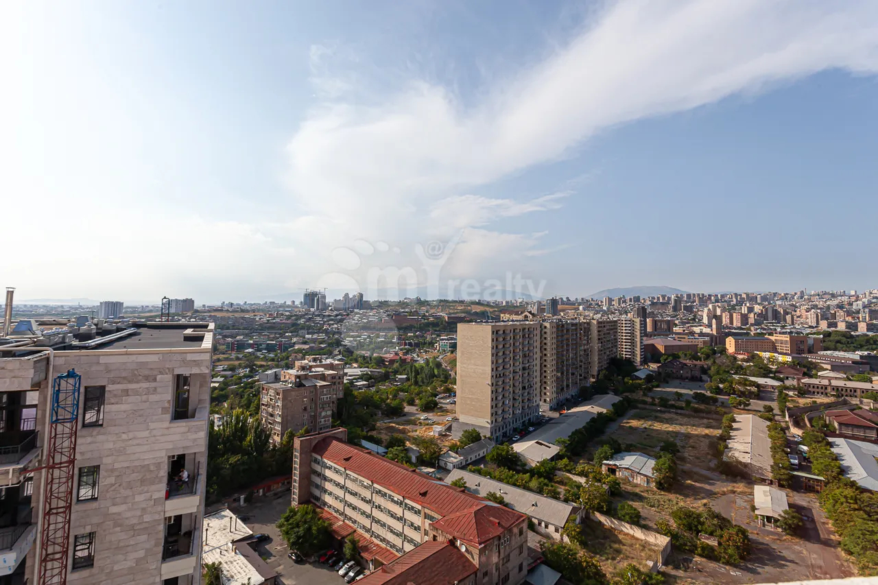 4 bedroom apartment for sale خیابان آرشاکونیاک, مرکز شهر ایروان, 161556