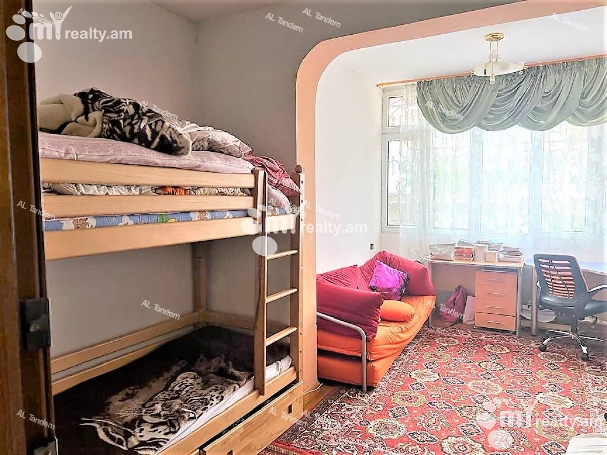 Купить 4 комнатную квартиру Бакунц ул, Нор-Норк Ереван, 125086