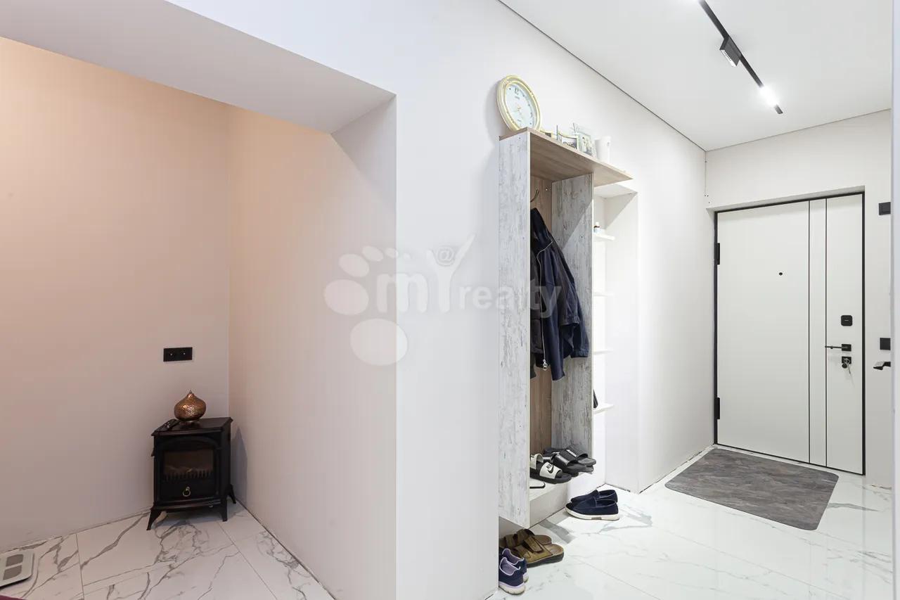 3 bedroom apartment for sale Aghbyur Serob St, Arabkir Yerevan, 160689