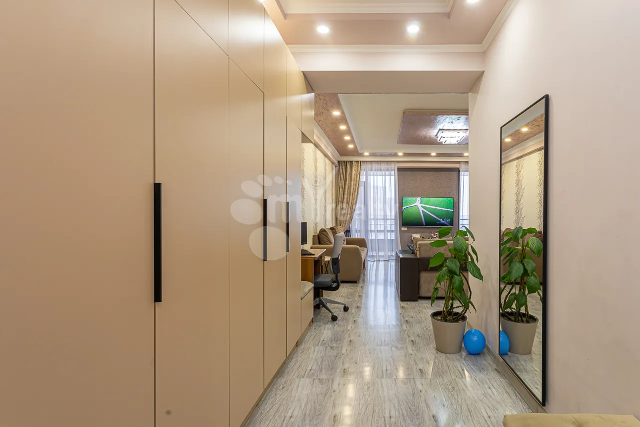 4 bedroom apartment for sale Gyuliqevxyan St, Nor Norque Yerevan, 159626