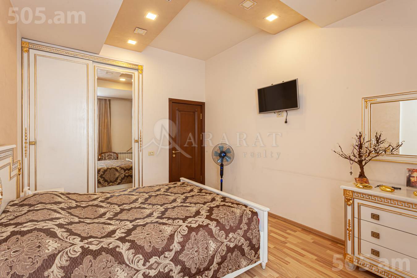 4 bedroom apartment for sale Pushkin St, Center Yerevan, 151855