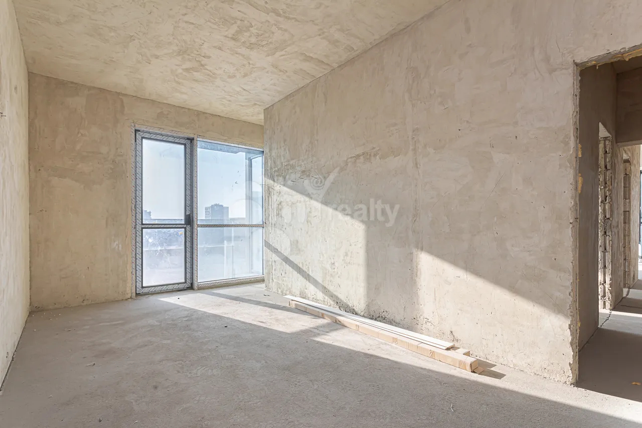 4 bedroom apartment for sale Rostom St, Center Yerevan, 158378