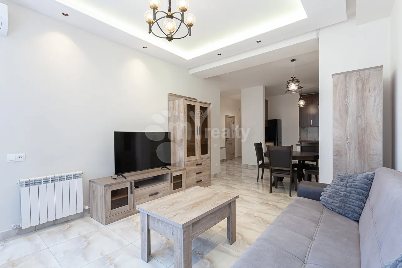 3 bedroom apartment for sale خیابان آخبیور سِروب, عربگیر ایروان, 158252
