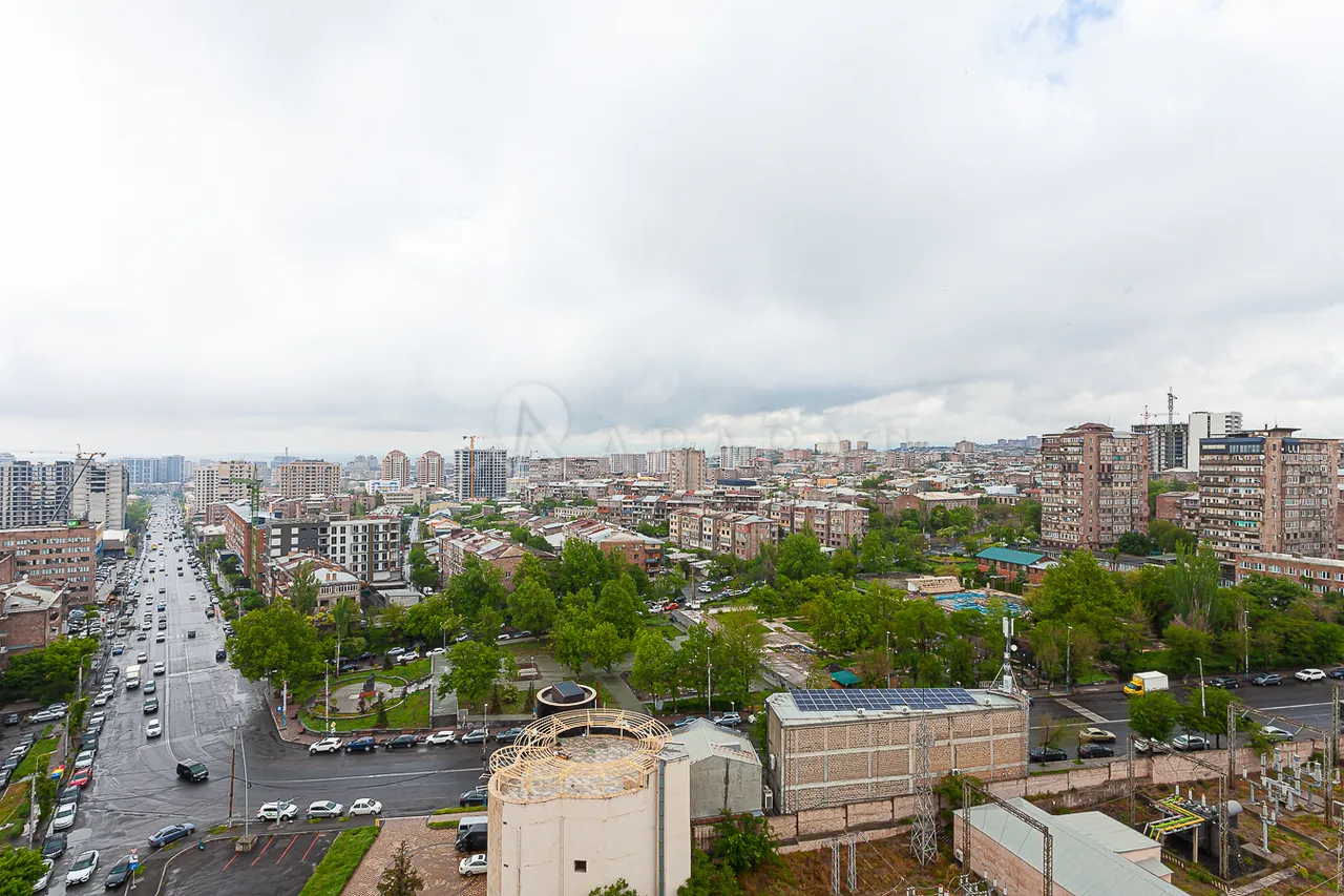 3 սենյականոց բնակարան  Գոգոլի փող., Քանաքեռ-Զեյթուն Երևան, 157788