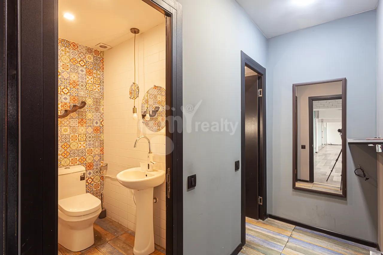 Commercial property for rent Hr.Kochar St, Arabkir Yerevan, 160951