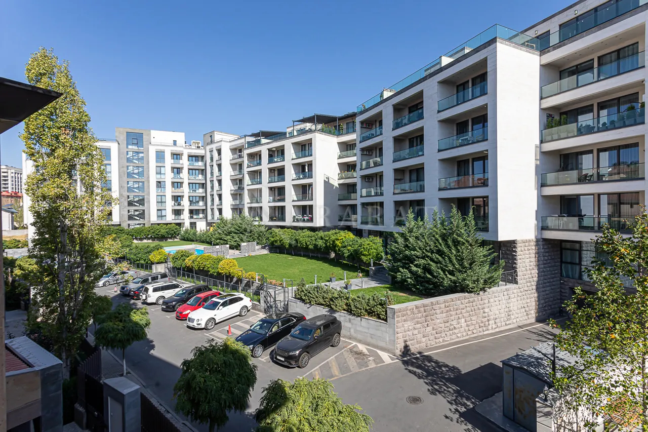 Снять 3 комнатную квартиру Антараин ул, Центр Ереван, 159000